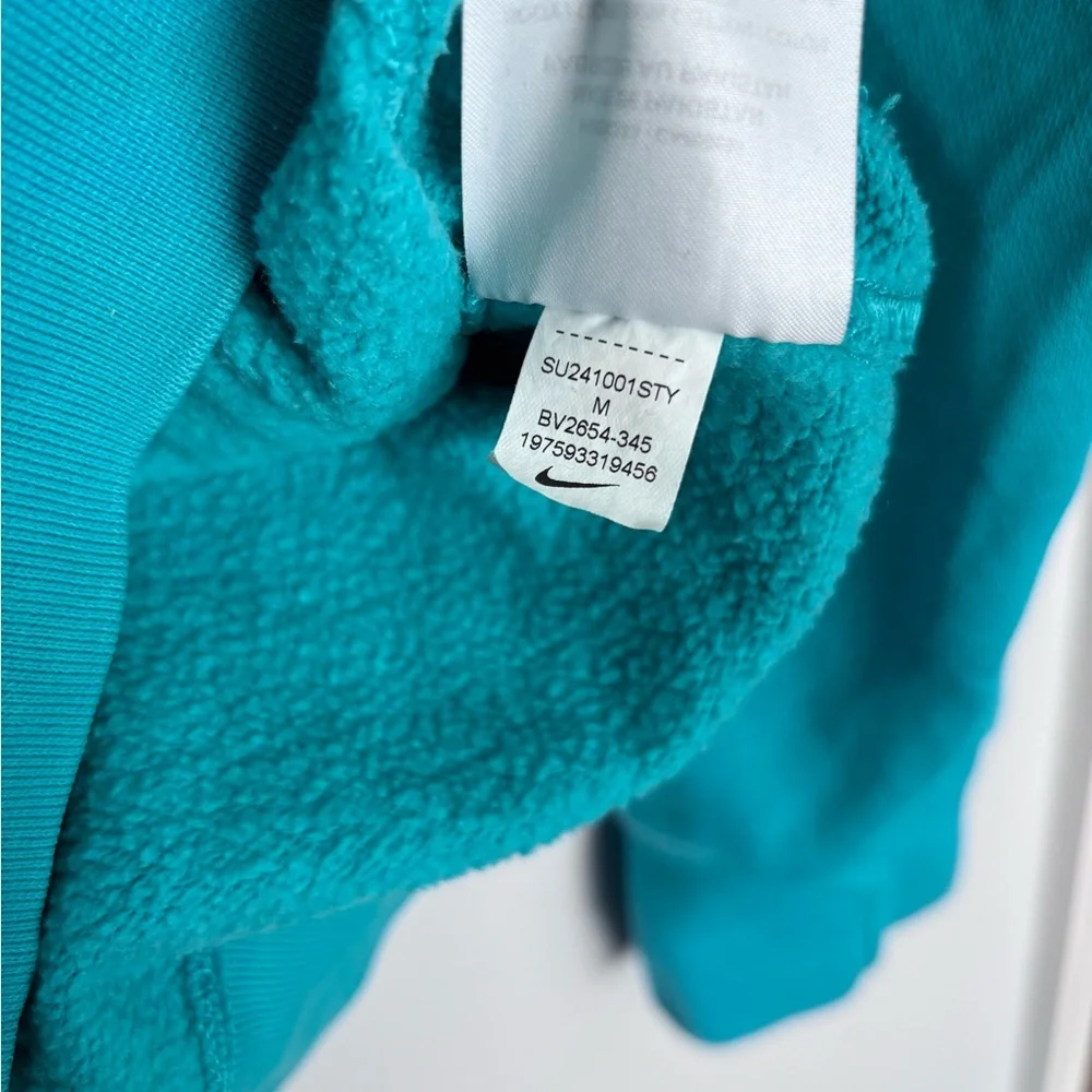 Nike Turquoise Hoodie Sweatshirt – Size Medium